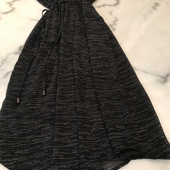 black and white knee length dress - Picture 7 of 8